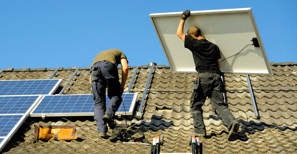 Como escolher a empresa ideal para instalar seus painéis fotovoltaicos?